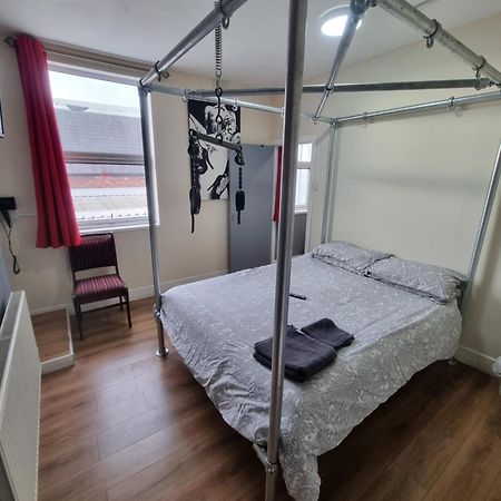 Xtasia Adult Hotel - Adults Only West Bromwich Dış mekan fotoğraf