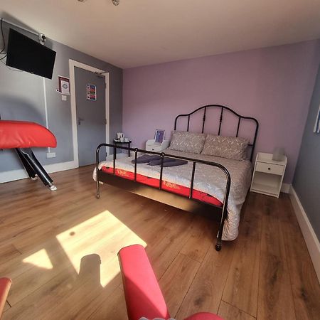 Xtasia Adult Hotel - Adults Only West Bromwich Dış mekan fotoğraf